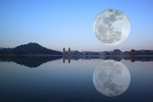 蓮潭映月 KUSO 一張