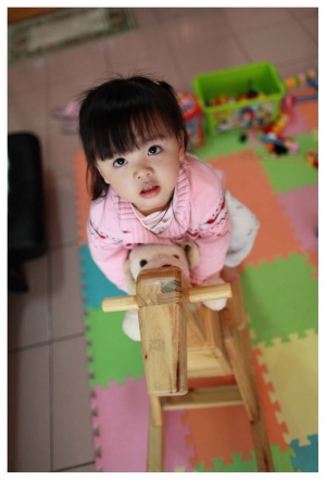 好動的小頑皮 by 5DII+24mm F1.4 L II