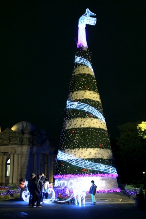 自來水聖誕大樹