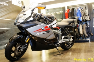 ▲BMW 1300▼重機發表會