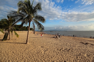 陽光 沙灘 海の味