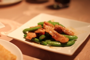 用s50/1.4 拍吃的效果還算不錯哩~~