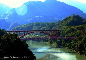 沒下雪的冬季拉拉山