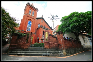 紅色的建築--多指教--