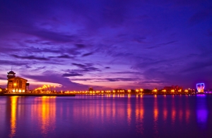 15-21碼頭區夜色