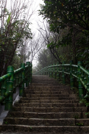 亂走一天的成果-青山瀑布(龍洞加南雅奇岩)