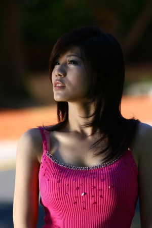 舊作....請多多指教 !!