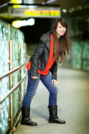 高鐵新竹站人像夜拍 By 夜拍新手