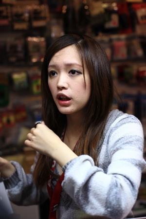 陪朋友買鏡頭^^(士林)