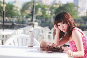 涼爽午秋，小佳遊安平岸堤