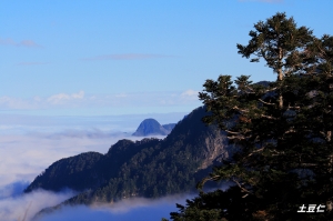 合歡山雲瀑