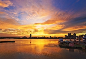 左邊臉紅的大稻埕