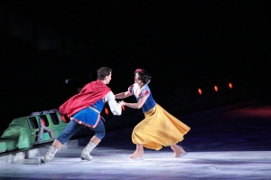 迪士尼冰上音樂劇