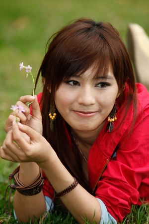 鄰家女孩小孜   <老賴大218>