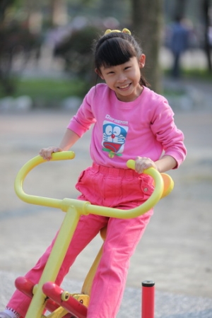135 F2 L +50 F1.2 L 拍小女王