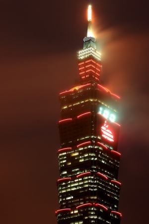 2011台北兔年燈會 主燈  兔子屁股好翹喔