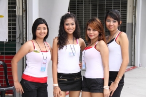 馬來西亞賽車女郎（内有噁心物）