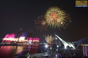 2011高雄灯篭まつり芸術祭の花火