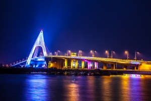 東港大鵬灣跨海大橋-夜色