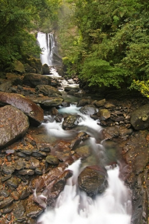 烏來內洞<三層瀑布>